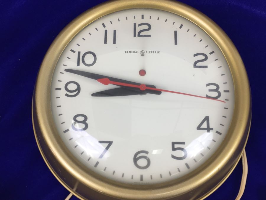 General Electric Wall Clock Model 2908 [Photo 10]