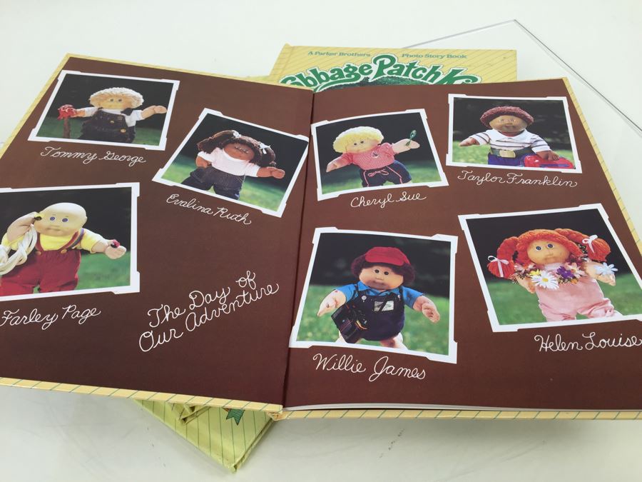 (6) Cabbage Patch Kids Parker Brothers Books New Old Stock Vintage 1984 [Photo 2]