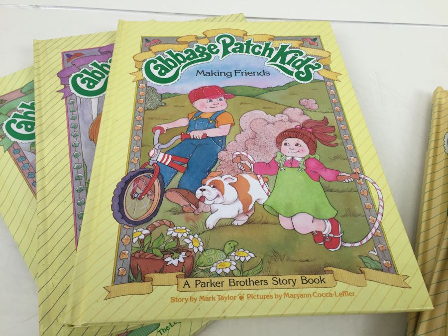 (6) Cabbage Patch Kids Parker Brothers Books New Old Stock Vintage 1984 [Photo 6]