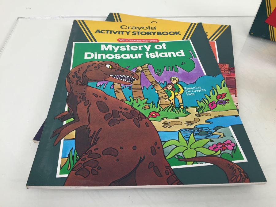 Crayola Crayons And Crayola Activity Books New Old Stock [Photo 8]