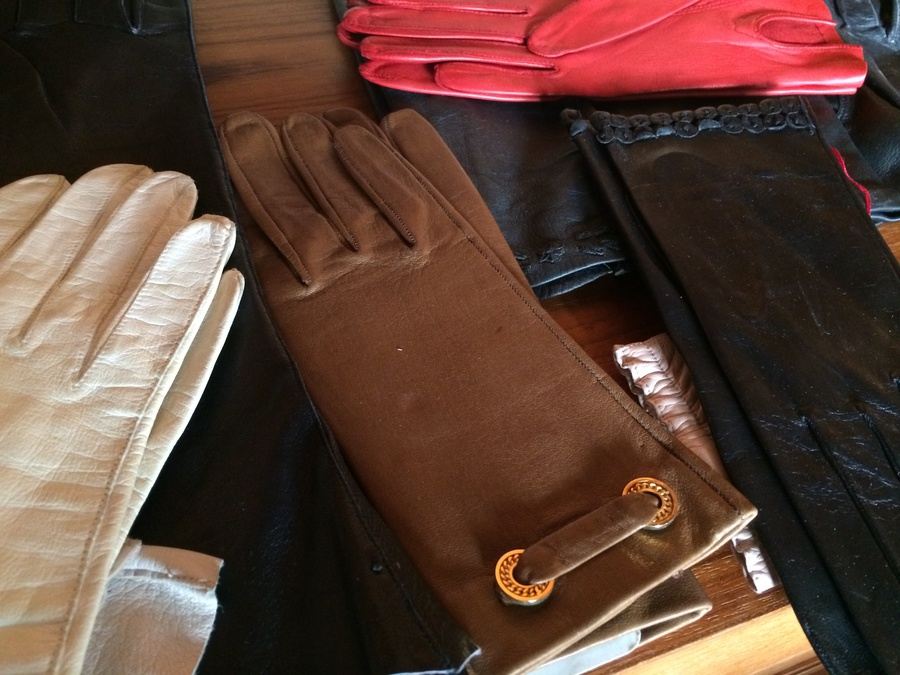 Large Vintage Leather Glove Lot [Photo 2]
