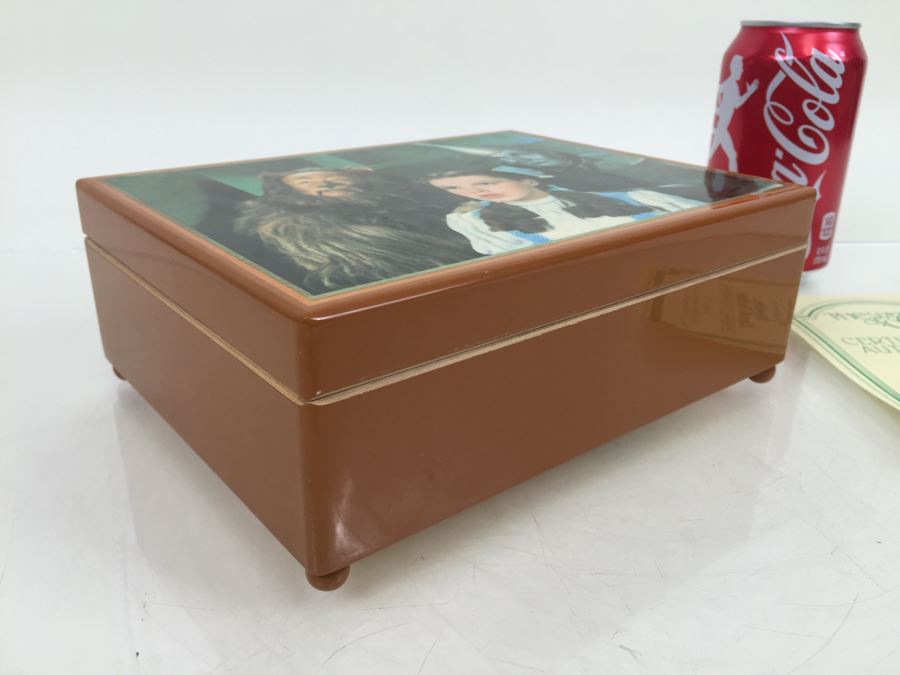 The Wizard Of Oz Dorothy, Lion & Tin Man Music Box Limited Edition 2,397 Of 15,000 [Photo 5]
