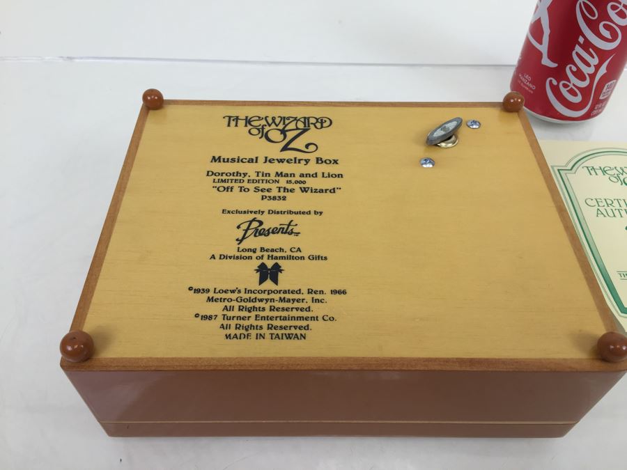 The Wizard Of Oz Dorothy, Lion & Tin Man Music Box Limited Edition 2,397 Of 15,000 [Photo 3]