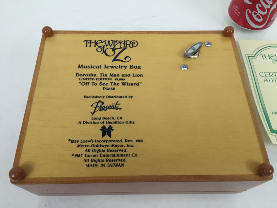 The Wizard Of Oz Dorothy, Lion & Tin Man Music Box Limited Edition 2,397 Of 15,000 [Photo 7]