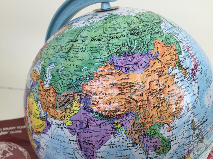 9 Inch Kids World Globe By Replogle Mountains In Raised Relief With Box [Photo 7]