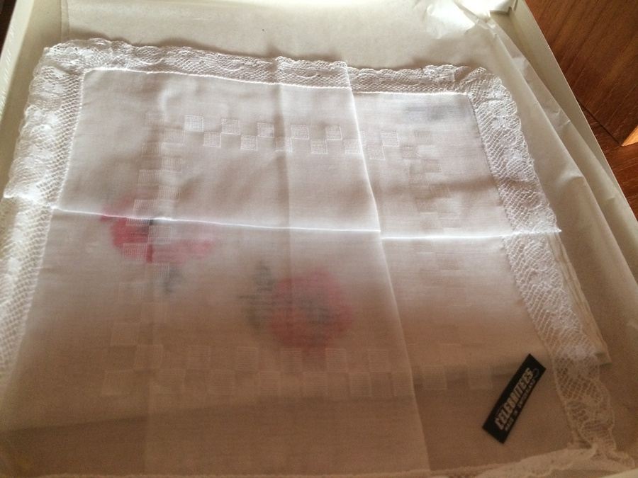 Vintage Embroidered Ladies Hankerchief Lot [Photo 13]