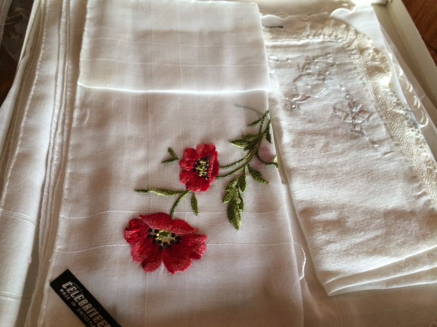 Vintage Embroidered Ladies Hankerchief Lot [Photo 5]