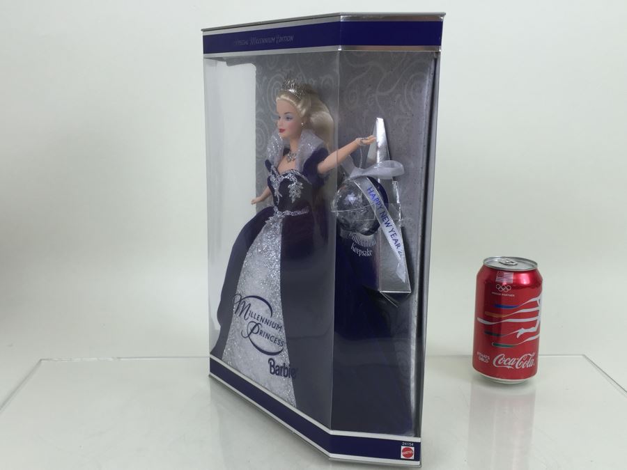 Special Millennium Edition Millennium Princess Barbie 24154 New In Box Vintage 1999 [Photo 8]