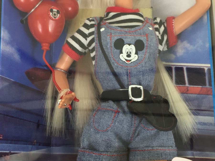 Disney Fun Barbie Mattel 17058 New In Box Vintage 1996 [Photo 6]