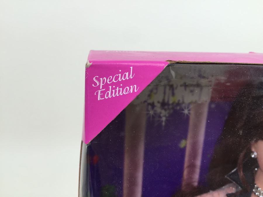 Charity Ball Barbie COTA Mattel 18979 New In Box Vintage 1997 [Photo 9]