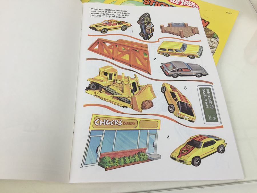 (10) Hot Wheels Sticker Fun A Golden Book New Old Stock Mattel 2147-3 Vintage 1983 [Photo 11]