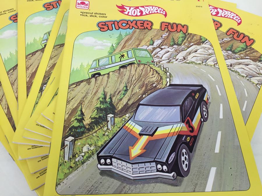 (10) Hot Wheels Sticker Fun A Golden Book New Old Stock Mattel 2147-3 Vintage 1983 [Photo 6]