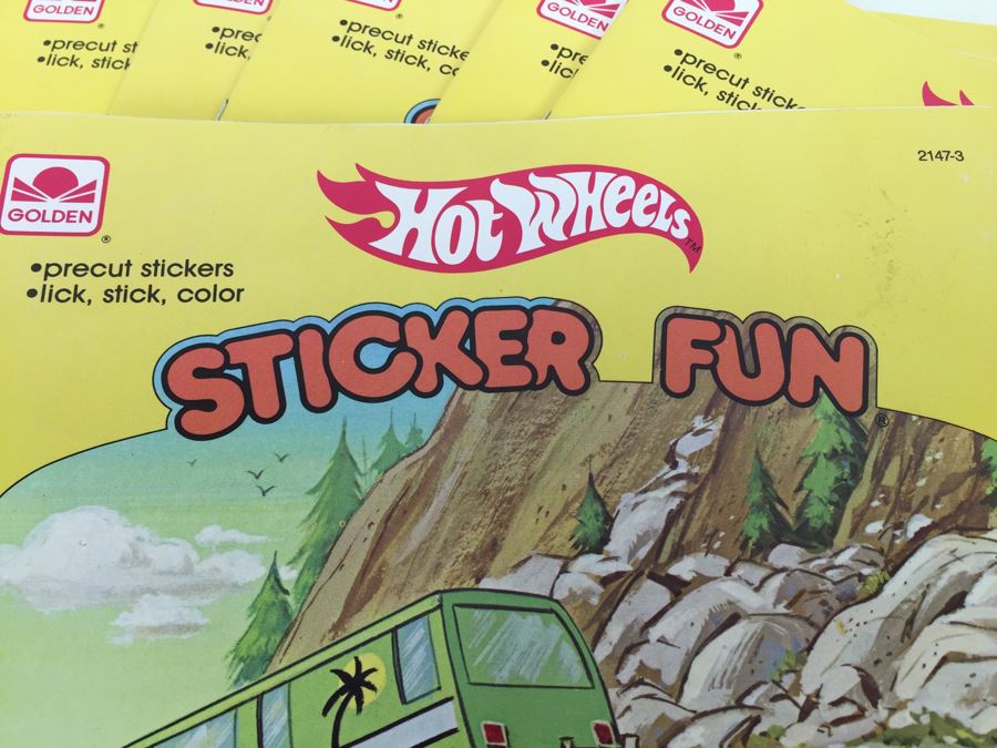 (10) Hot Wheels Sticker Fun A Golden Book New Old Stock Mattel 2147-3 Vintage 1983 [Photo 5]
