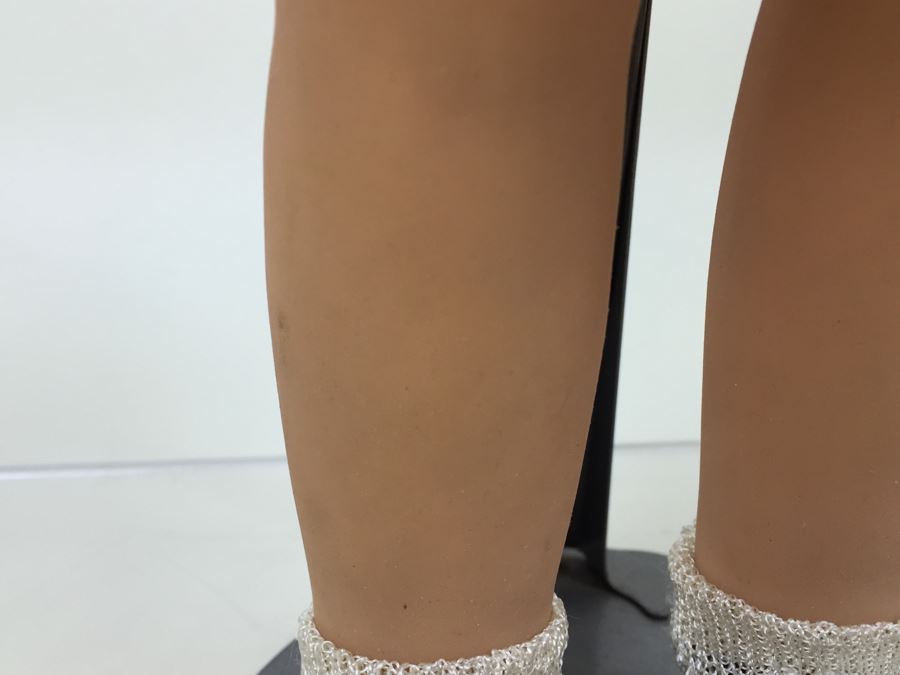 Vintage 22' Doll With Stand 1953-1956 May Be 22' Girl Made By Alexander (Fleischaker Novelty Co.) [Photo 8]