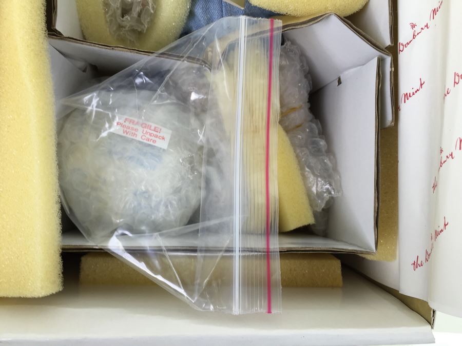 Campbell Kids 'Little Clam Digger' Vintage 1996 Danbury Mint New In Box  [Photo 8]