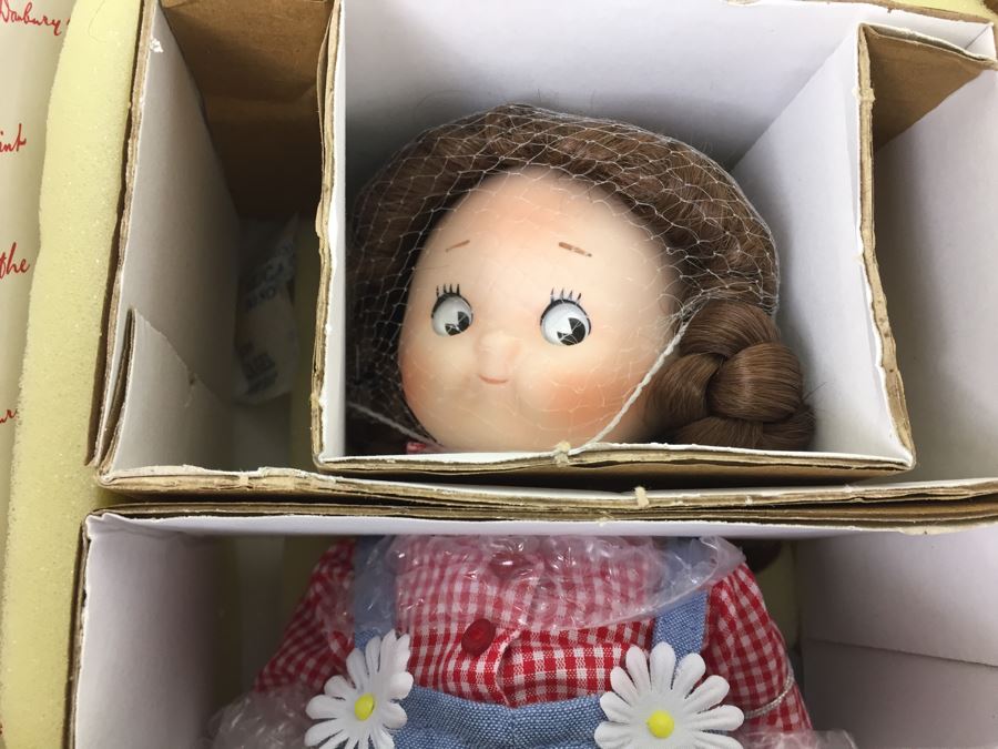 Campbell Kids 'The Little Gardener' Vintage 1996 Danbury Mint New In Box [Photo 3]