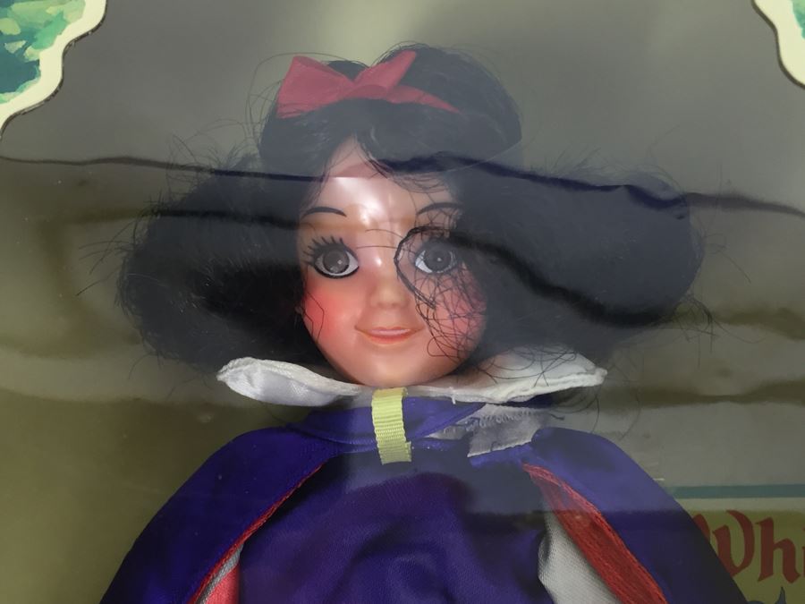 Disney's Snow White 'Snow White' 11 1/2' Full Jointed Doll New In Box By Bikin BN-1000 [Photo 4]