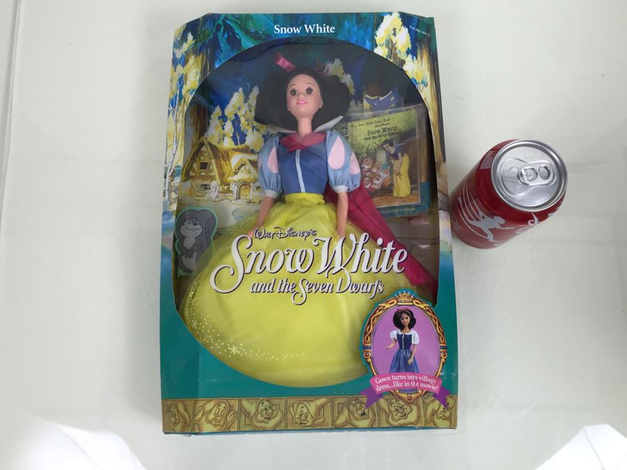 Snow White Barbie Doll 7 Dwarfs Disney 1992 NRFB Little Golden Book Mattel MIB for sale online 