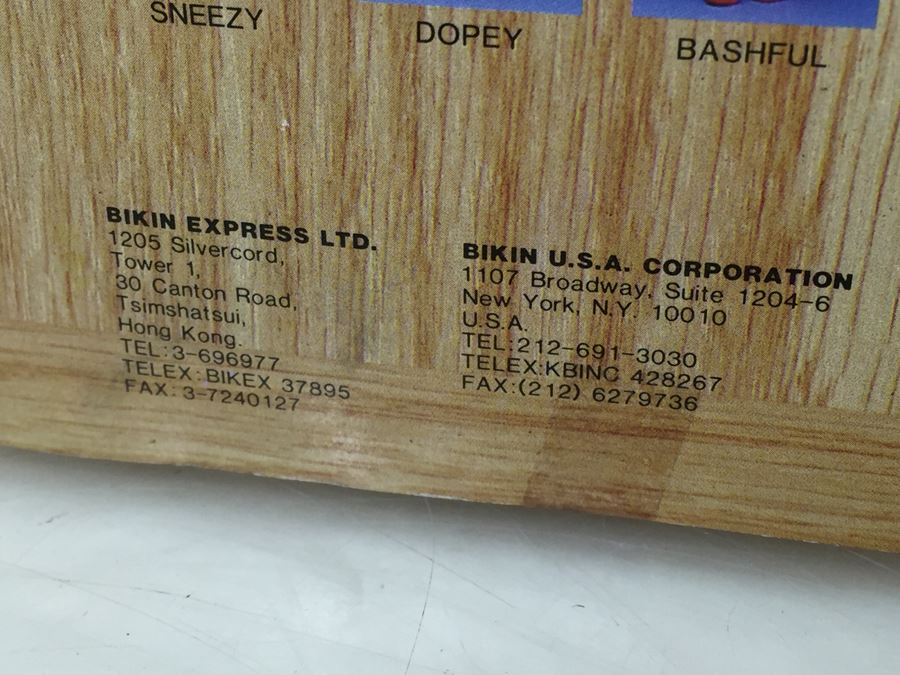 Vintage Disney's Snow White And The Seven Dwarfs 'Grumpy' And 'Doc' Figurines Action Figures Bikin New In Box [Photo 9]