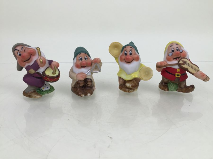 dwarf figurines