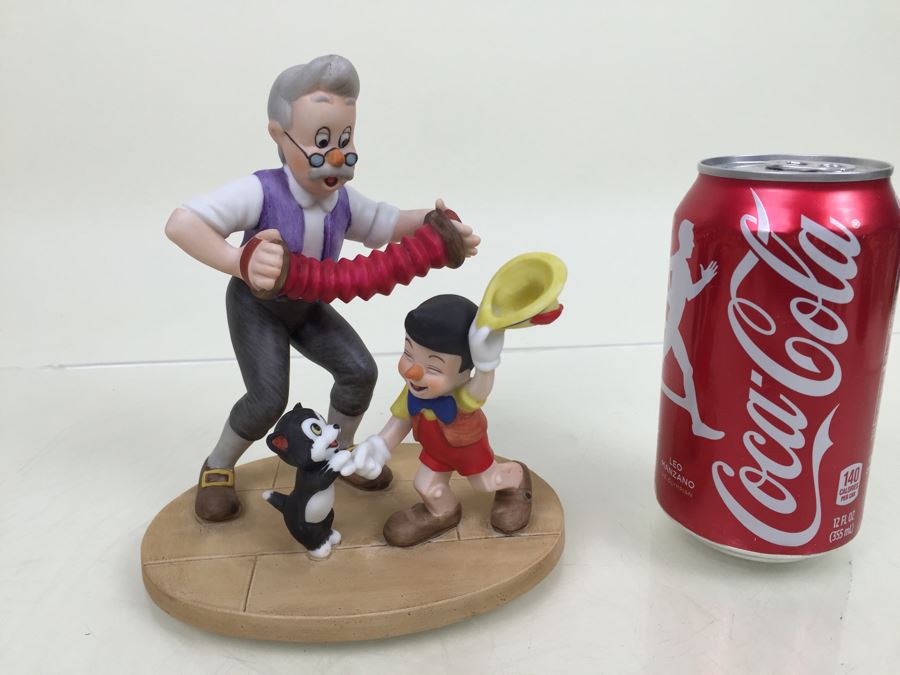 Grolier Collectibles Disney's Magic Memories 'Pinocchio' Second Limited Edition Of 15,000 Made In Japan Vintage 1992 [Photo 1]