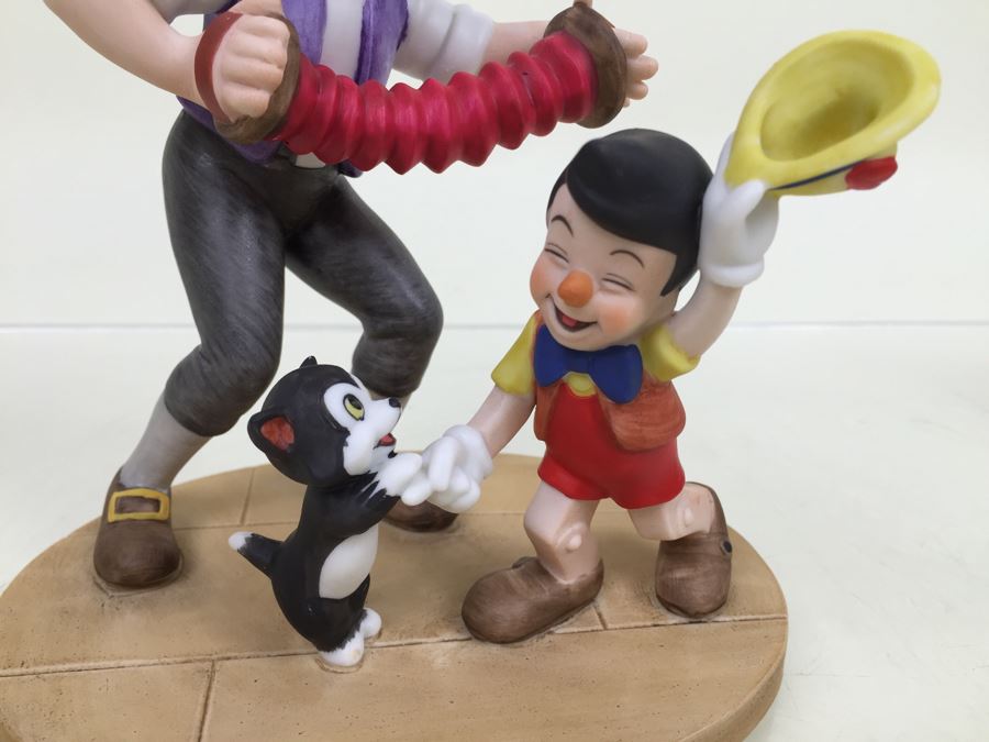 Grolier Collectibles Disney's Magic Memories 'Pinocchio' Second Limited Edition Of 15,000 Made In Japan Vintage 1992 [Photo 2]