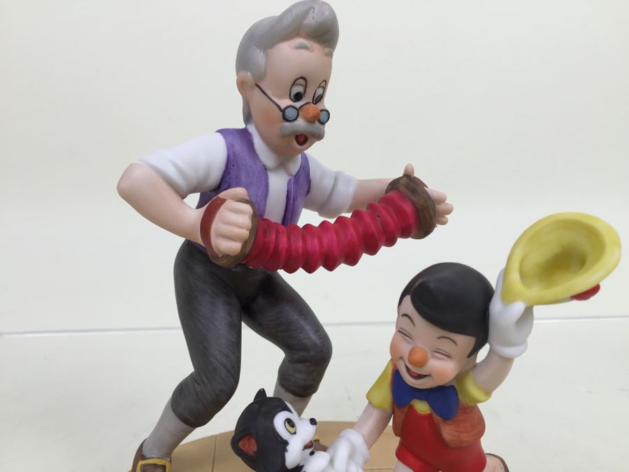Grolier Collectibles Disney's Magic Memories 'Pinocchio' Second Limited Edition Of 15,000 Made In Japan Vintage 1992 [Photo 5]