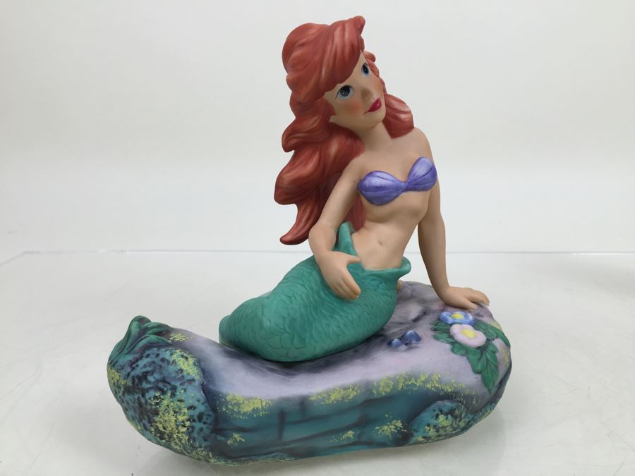 Disney's Little Mermaid 'Ariel' Figurine [Photo 9]