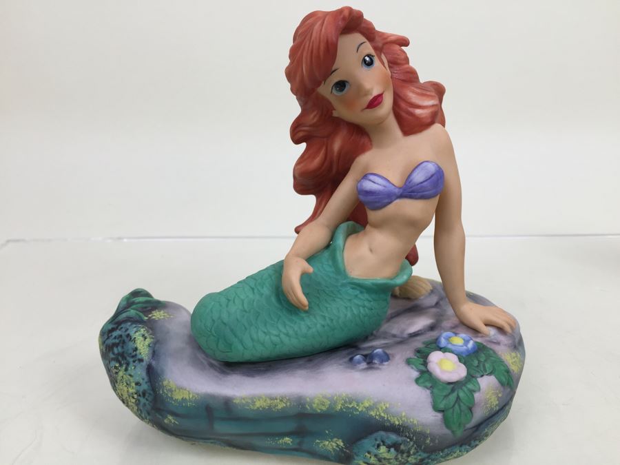 Disney's Little Mermaid 'Ariel' Figurine [Photo 4]