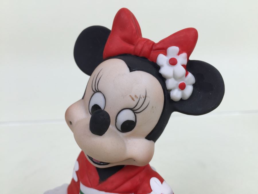 Walt Disney Minnie Mouse Japanese Figurine [Photo 4]