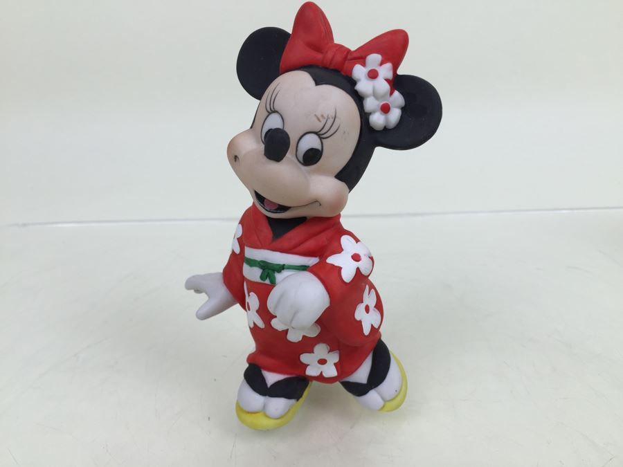 Walt Disney Minnie Mouse Japanese Figurine [Photo 5]