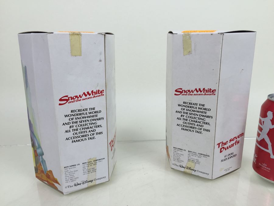Walt Disney's Snow White And The Seven Dwarfs 'Doc' And 'Bashful' 6 1/2' Doll Figurines Action Figures Bikin New In Box [Photo 2]
