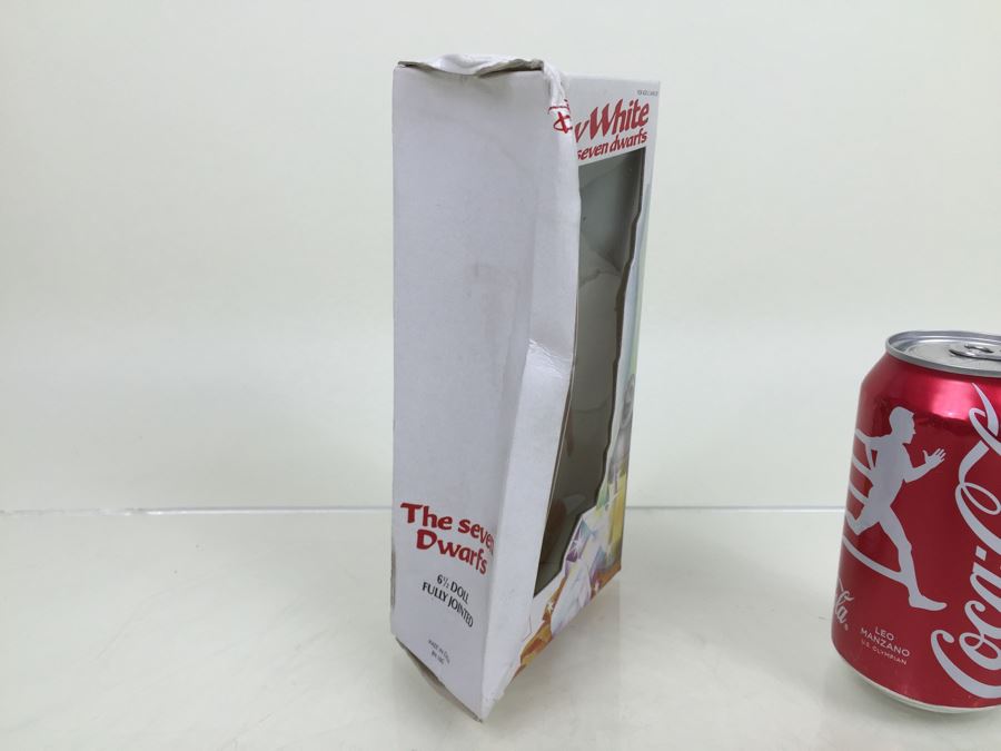 Walt Disney's Snow White And The Seven Dwarfs 'Dopey' 6 1/2' Doll Figurine Action Figure Bikin New In Box [Photo 6]