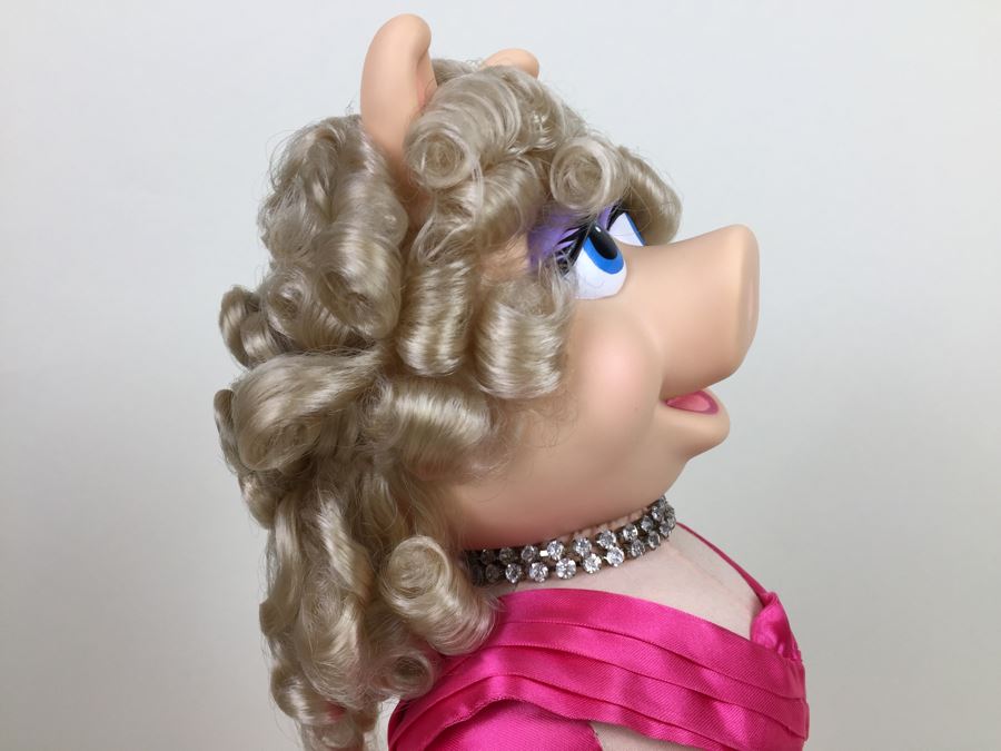 Jim Henson's Muppets Large Miss Piggy Muppet With Stand P2507 Vintage 1990 [Photo 12]