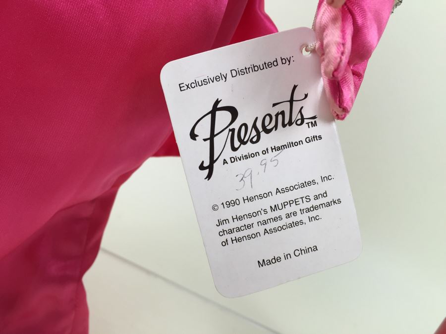 Jim Henson's Muppets Large Miss Piggy Muppet With Stand P2507 Vintage 1990 [Photo 11]