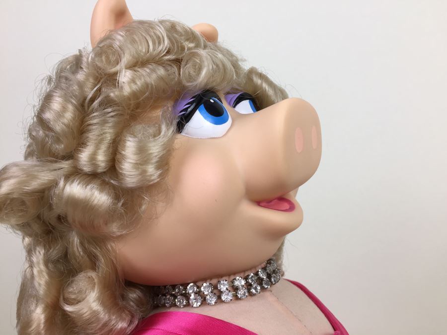 Jim Henson's Muppets Large Miss Piggy Muppet With Stand P2507 Vintage 1990 [Photo 13]