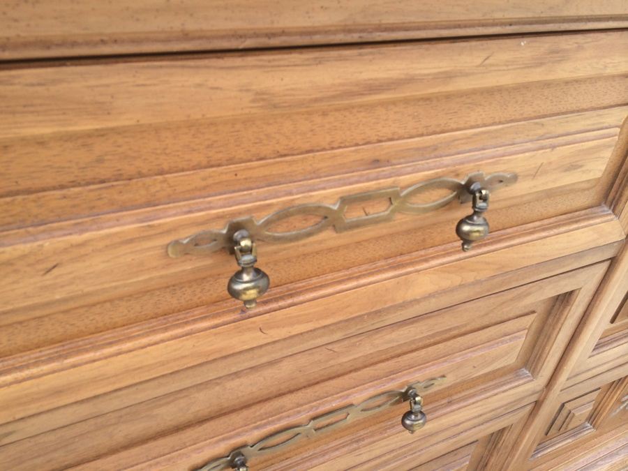 9-Drawer Dresser - American of Martinsville [Photo 5]