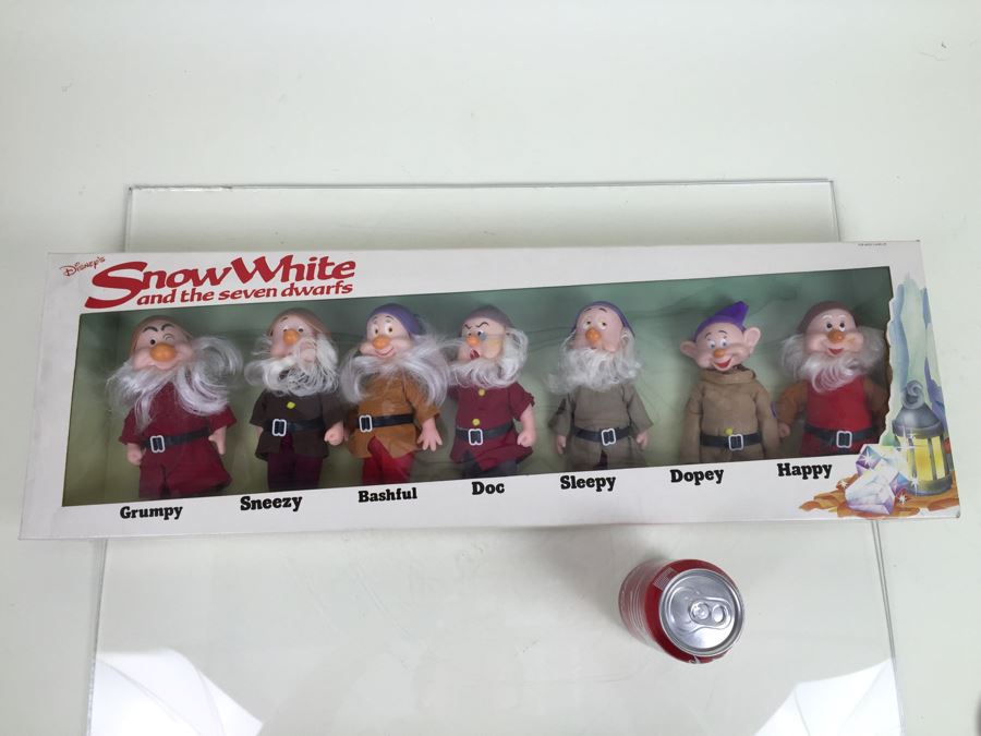 Disney's Snow White And The Seven Dwarfs All Seven Dwarfs New In Box Bikin [Photo 1]