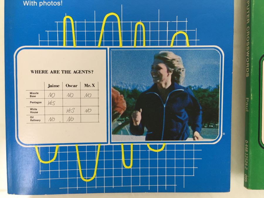 The Six Million Dollar Man Bionic Eye Rebus Puzzles + Computer Crossword Puzzles + The Bionic Woman's Brain Teasers Tempo Books Vintage 1976 [Photo 5]