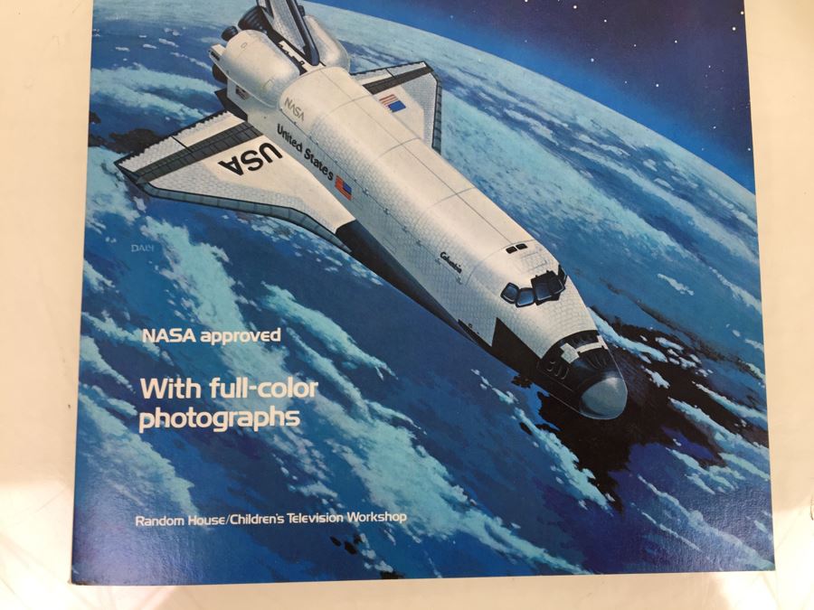 NASA Approved The Incredible Space Machines With Punch-Out Space Shuttle Random House Vintage 1982 First Edition New Old Stock [Photo 5]