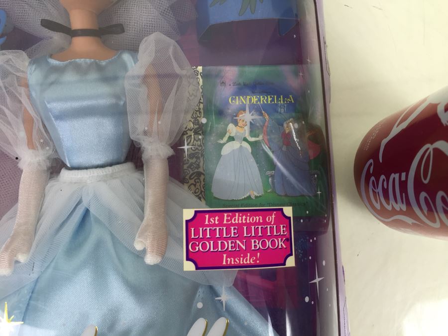 Disney Classics Cinderella Doll With 1st Edition Cinderella Little Little Golden Book Mattel 1624 Vintage 1991 New In Box [Photo 6]