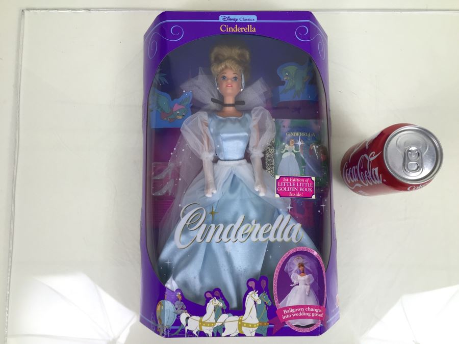Disney Classics Cinderella Doll With 1st Edition Cinderella Little Little Golden Book Mattel 1624 Vintage 1991 New In Box [Photo 1]