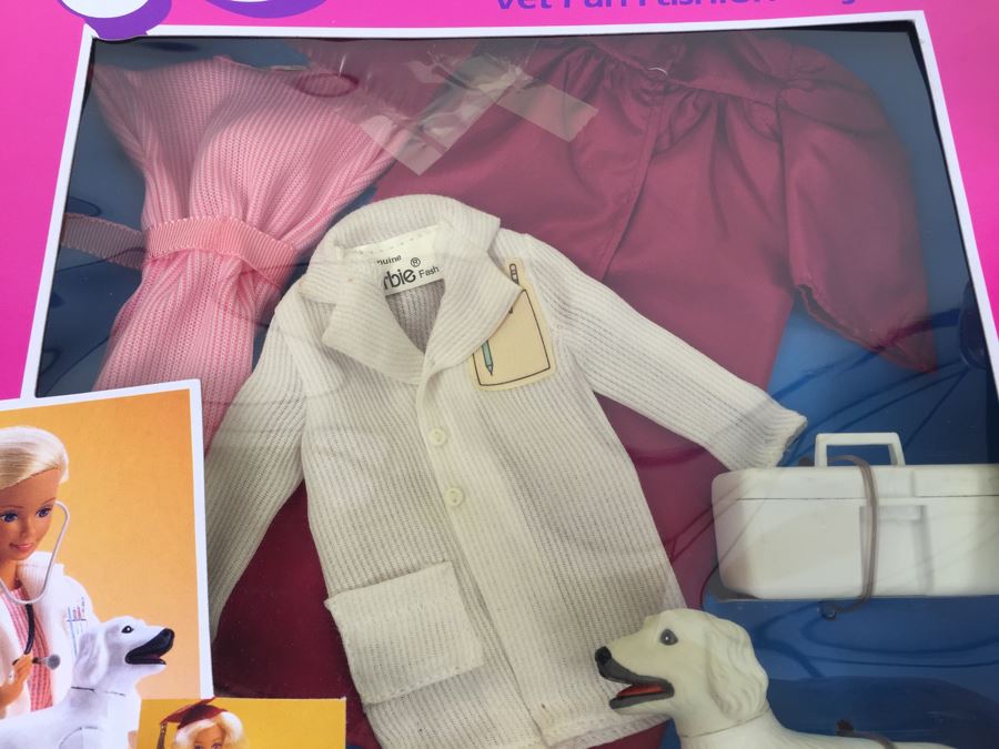 Barbie Vet Fun Fashion Playset Mattel 9267 Vintage 1984 New In Box [Photo 5]