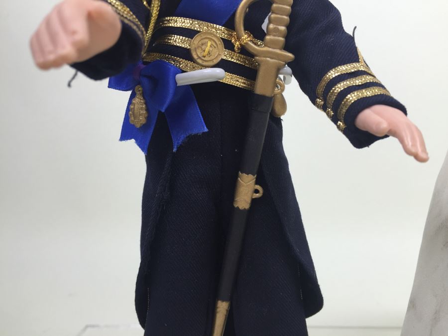 Prince Charles And Lady Diana Dolls With Stands [Photo 10]