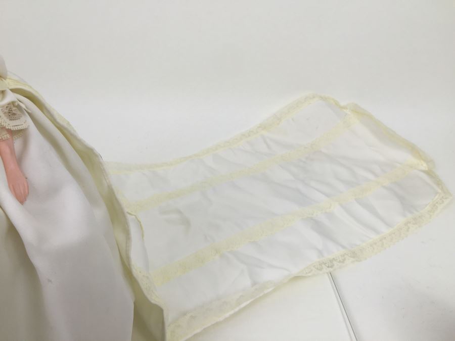 Prince Charles And Lady Diana Dolls With Stands [Photo 13]