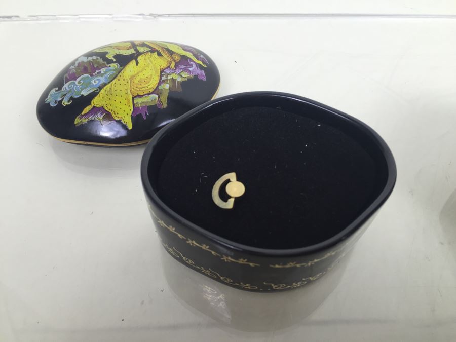 Set Of 12 The Franklin Mint Fine Porcelain Painted Covered Boxes [Photo 25]