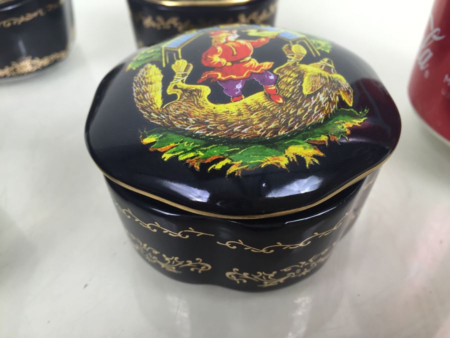 Set Of 12 The Franklin Mint Fine Porcelain Painted Covered Boxes [Photo 16]