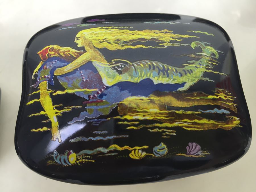 Set Of 12 The Franklin Mint Fine Porcelain Painted Covered Boxes [Photo 13]