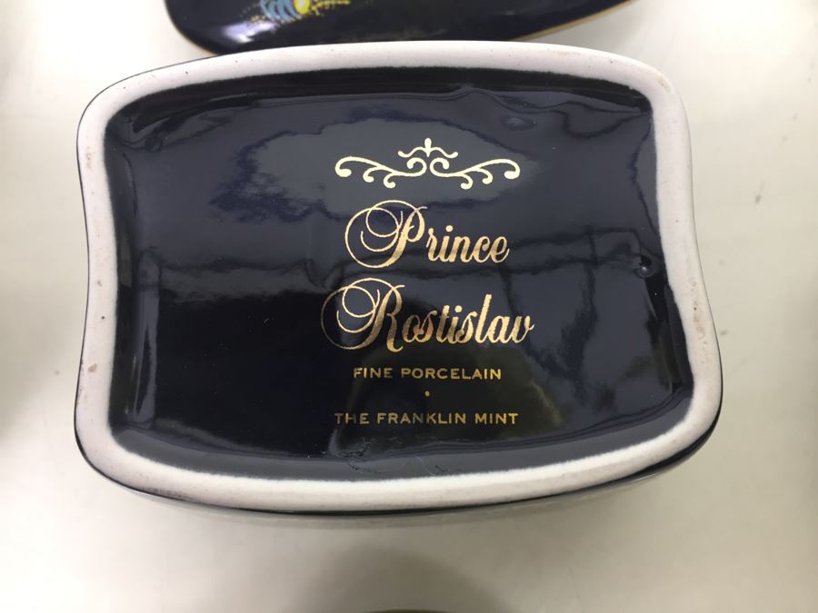 Set Of 12 The Franklin Mint Fine Porcelain Painted Covered Boxes [Photo 32]