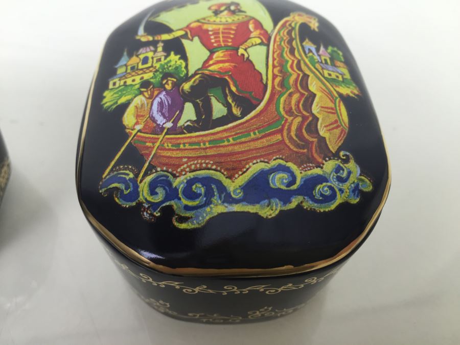 Set Of 12 The Franklin Mint Fine Porcelain Painted Covered Boxes [Photo 18]